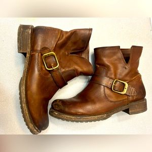 Frye boots Veronica short